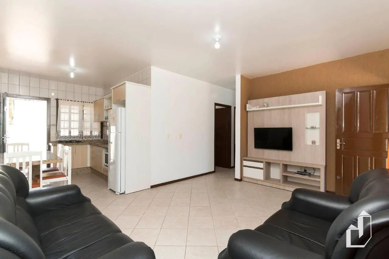 Vakantiehuis Casa Terrea Com 03 Dormitorios Perfeita Para Suas Ferias Bombinhas